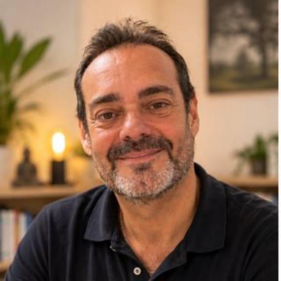 Frédéric Garcia, au cabinet de Saint-Marcel-lès-Valence